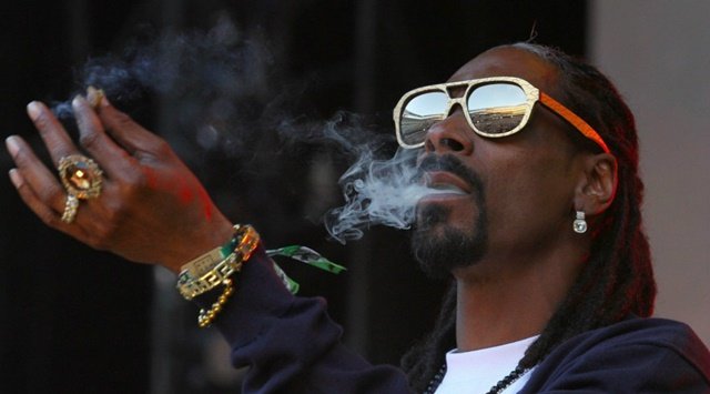 Snoop Dogg presenta una web sobre la marihuana