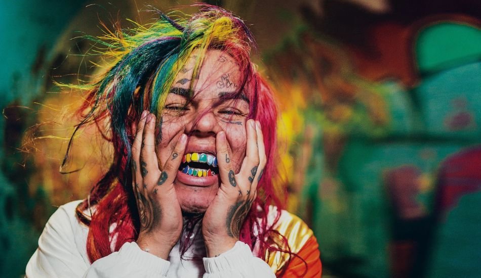 Los coches de lujo del rapero 6ix9ine saldrán a subasta