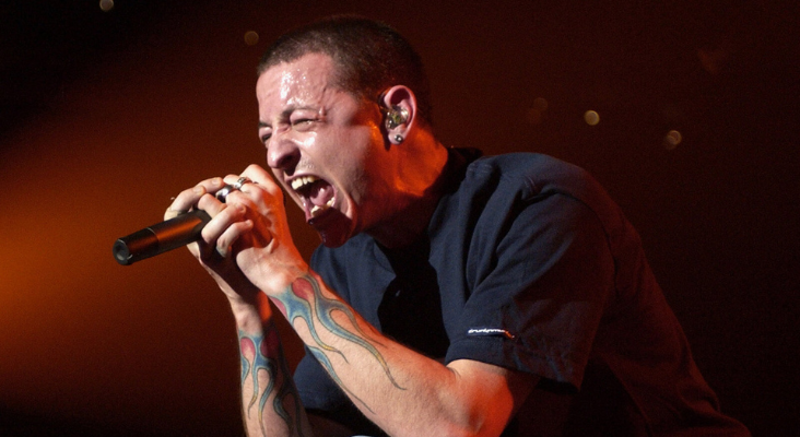 Chester en concierto